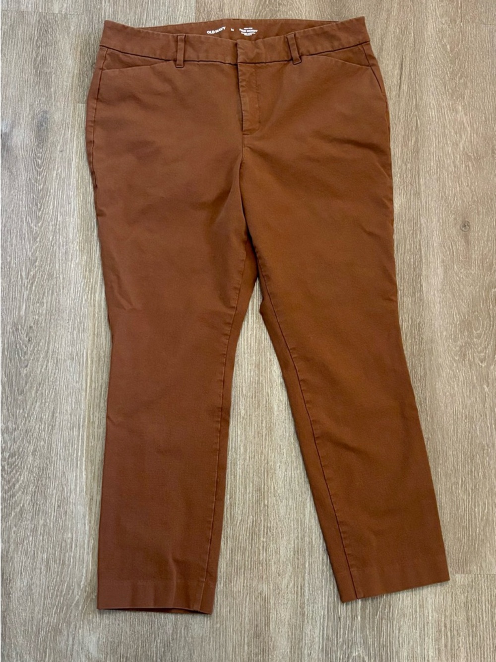 Old Navy Pixie Skinny Pants in Rust - Picture 2 of 5